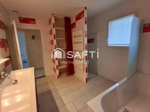 Maison familiale avec piscine et sous-sol XXL à Saïx !