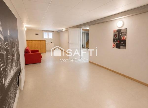 Maison familiale avec piscine et sous-sol XXL à Saïx !