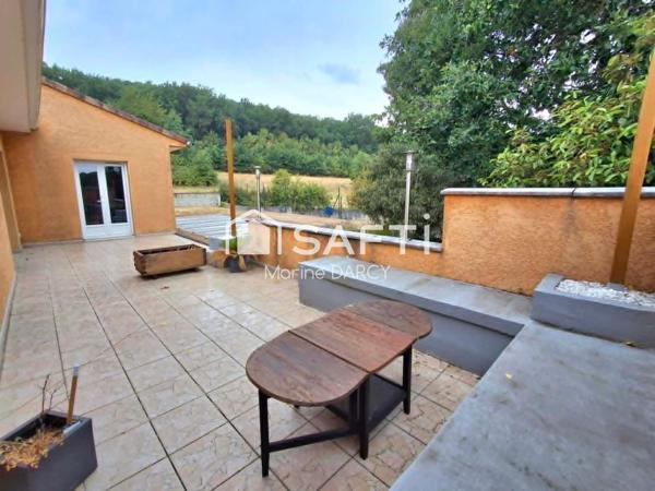 Maison familiale avec piscine et sous-sol XXL à Saïx !
