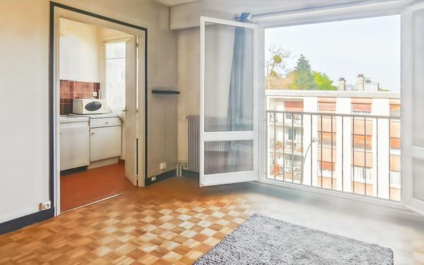 Appartement à vendre    1 pièce • 25,47 m2 Olivet