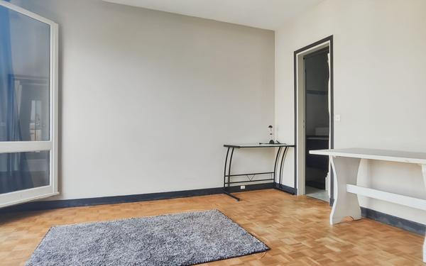 Appartement à vendre    1 pièce • 25,47 m2 Olivet