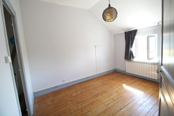 Maison de Bourg à Vendre 3 ou 4 chambres