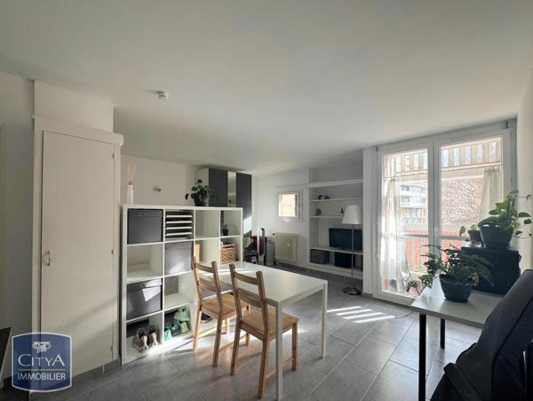 Appartement à louer 1 pièce 30.7m²