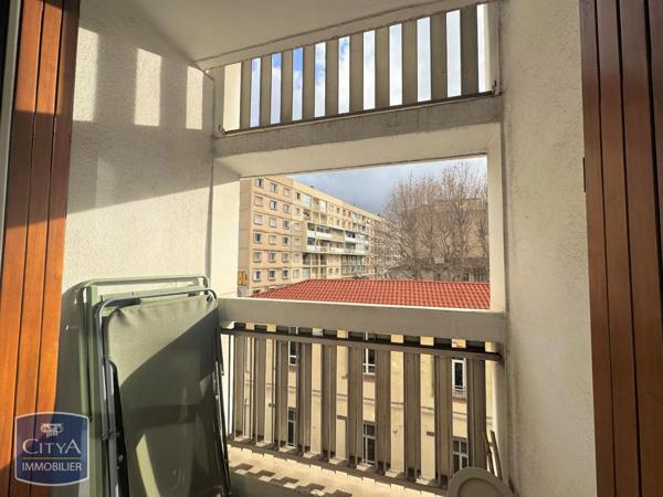 Appartement à louer 1 pièce 30.7m²