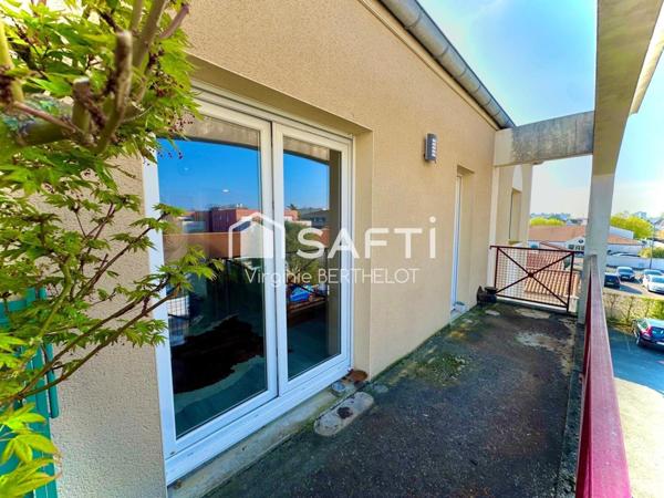 NIORT  / APPARTEMENT /  UNE CHAMBRE / BALCON / CAVE /  GARAGE / PLACE DE PARKING !