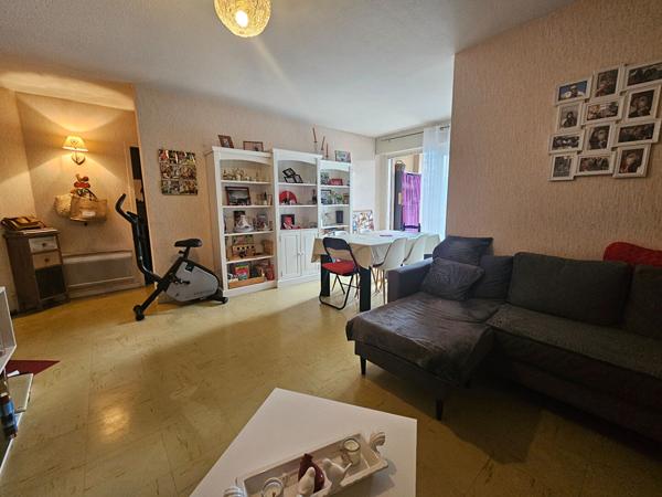 Appartement Mont-de-Marsan 2 pièces 47 m2 avec jardin et place de parking