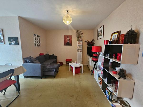 Appartement Mont-de-Marsan 2 pièces 47 m2 avec jardin et place de parking