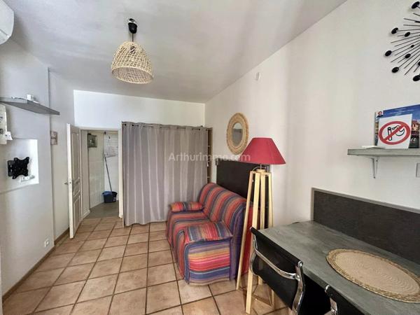 Location                                                      Studio
                        
                     1 pièces                      15 m2                     à Martigues