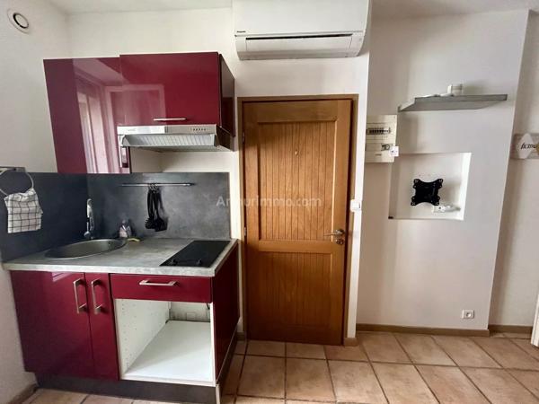 Location                                                      Studio
                        
                     1 pièces                      15 m2                     à Martigues