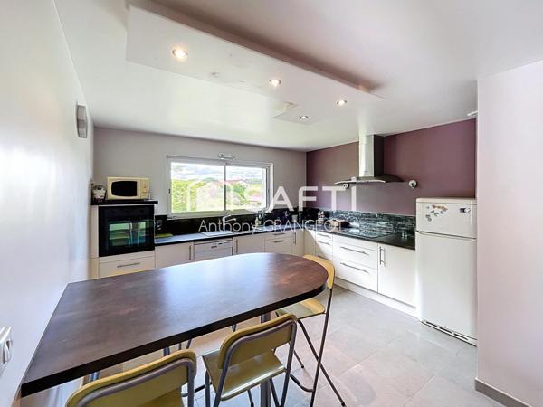 TRES BELLE MAISON FAMILIALE 142 m2, 4CHAMBRES