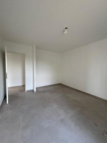 Maison contemporaine  avec 5 chambres dont deux en rdc secteur et environnement calme