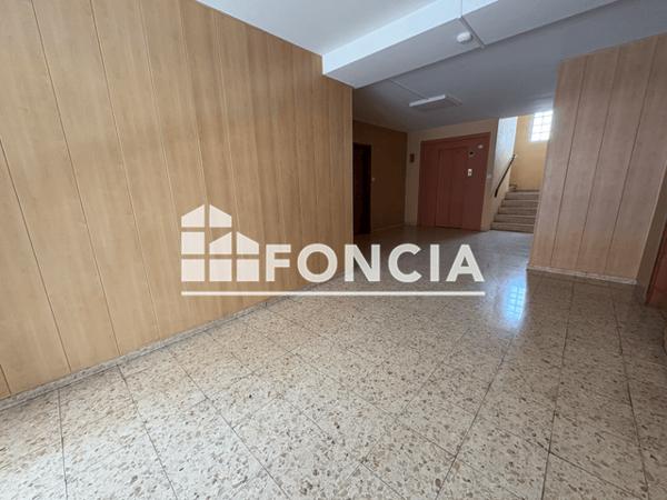 Location Appartement 2 pièces 63.07 m² - 51 RUE DE JARLARD Albi 81000