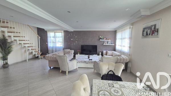 Appartement à vendre 5 pièces 118,4 m² Villers-le-Lac