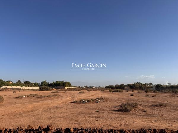À vendre terrain proche du golf Amelkis à Marrakech