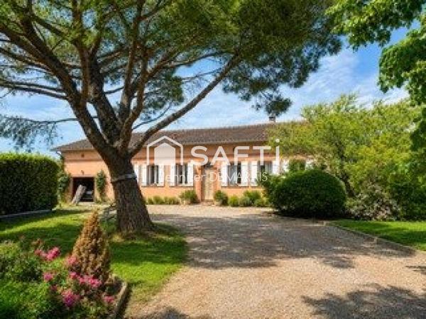 MERVILLE 31330 - PROPRIETE DE CHARME AVEC PISCINE SUR 2000 M2