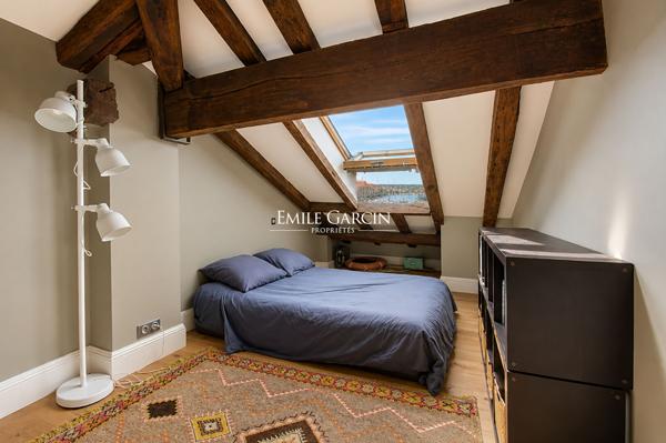 À vendre - Ciboure  centre historique - Appartement duplex avec vue port