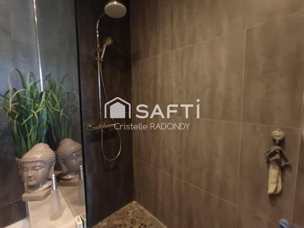 Appartement bourgeois 91m2, place Carnot à Carcassonne