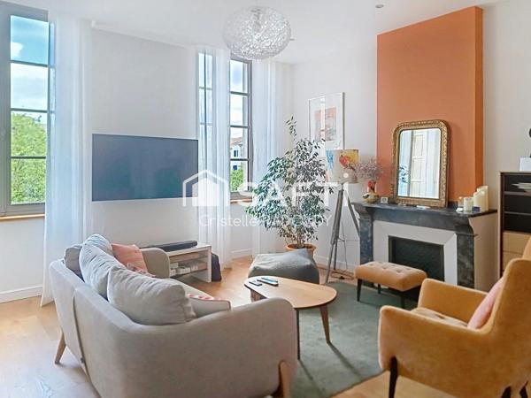 Appartement bourgeois 91m2, place Carnot à Carcassonne