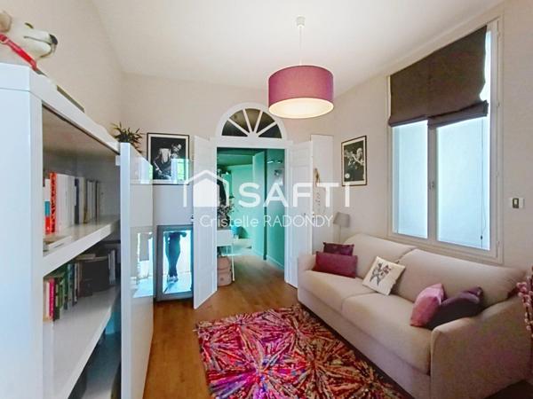 Appartement bourgeois 91m2, place Carnot à Carcassonne
