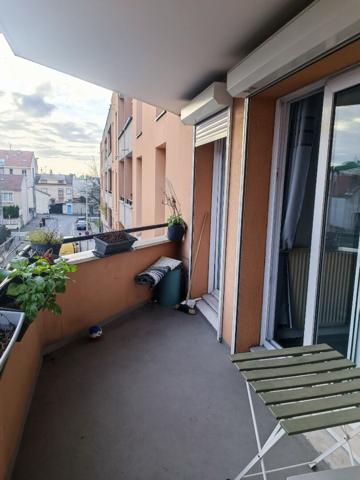 Appartement Bondy Centre Ville 3 pièce(s) 63 m2 + Parking boxé