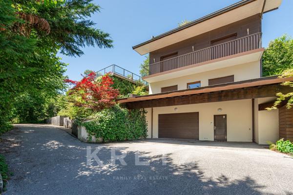 VILLA CONTEMPORAINE AVEC VUE PANORAMIQUE SUR LE LAC D’ANNECY - 4 SUITES - T2 - PISCINE - GARAGE
