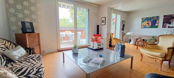 PRÉVESSIN-MOËNS – T4 150 m² avec terrasse 20 m² – Dernier étage PRÉVESSIN-MOËNS – T4 150 m² avec terrasse 20 m² – Dernier étage – Parking sous-sol – 2 caves