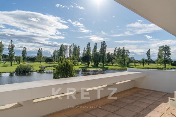 Villa Californienne d'exception en première ligne du Golf de la Grande Motte