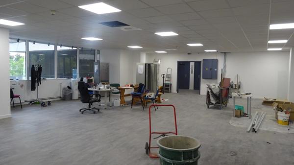 bureau rénové de 299 m2 à vendre à Cergy au prix de 453000 euros