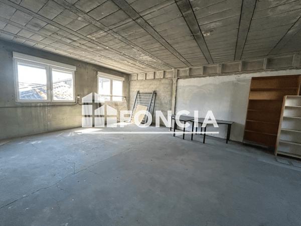 Location Local commercial 13 pièces 190 m² - Grenoble 38100