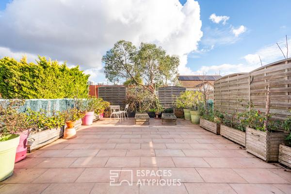 Maison familiale avec jardin et local commercial