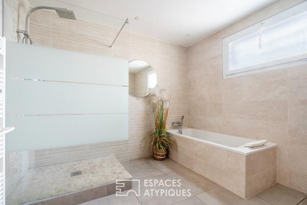 Maison familiale avec jardin et local commercial