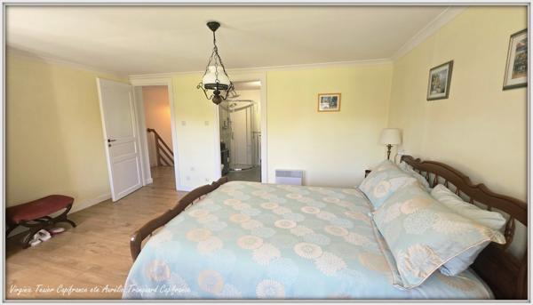 Maison à vendre 6 pièces VARAIZE (17) 4 chambres sur 1500m² de jardin clos avec garage