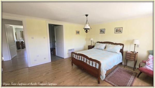 Maison à vendre 6 pièces VARAIZE (17) 4 chambres sur 1500m² de jardin clos avec garage