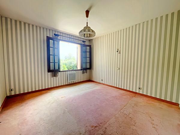Maison
         8 pièces
        - 159 m² 369 000 € *