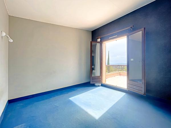 Maison
         8 pièces
        - 159 m² 369 000 € *