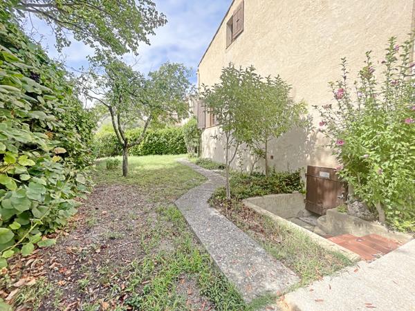 Maison
         8 pièces
        - 159 m² 369 000 € *