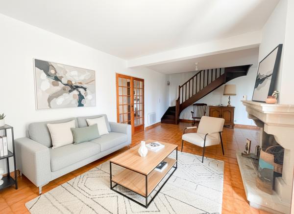 Maison
         8 pièces
        - 159 m² 369 000 € *