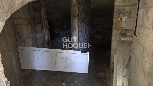 Immeuble à vendre à Margny-lès-Compiègne - Réf. C2420 - 220 000 
