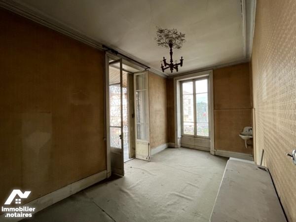 Au centre de Saint Chamond appartement avec jardin