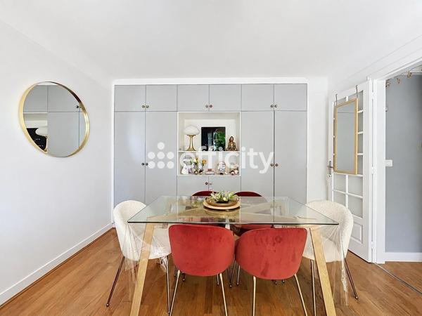 Appartement
         3 pièces
        - 64 m² 219 000 € *