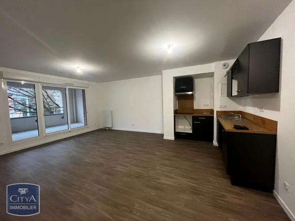 Appartement à louer 4 pièces 80.58m² Orléans (45000)
