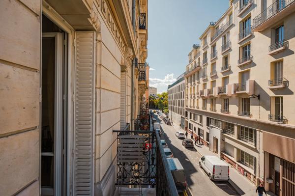 Appartement Paris 14 e - CAMPAGNE PREMIÈRE