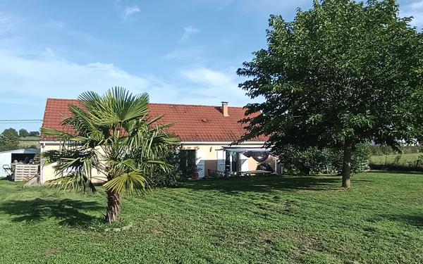 Maison à vendre    6 pièces •  Lucenay-lès-Aix