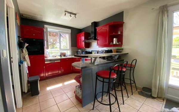 Maison à vendre    6 pièces •  Lucenay-lès-Aix