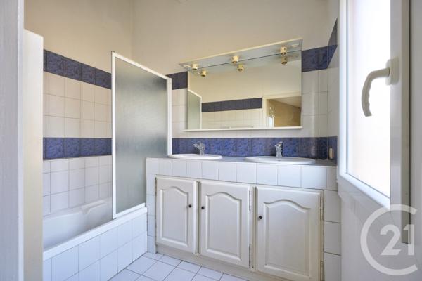 Maison à vendre  6 pièces - 117,48 m2 CHAMPAGNE AU MONT D OR - 69