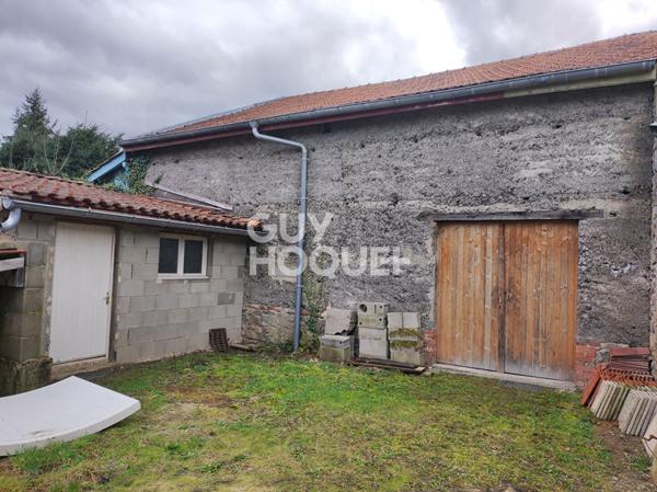 Dépôt Sainte Agathe La Bouteresse de 124 m2