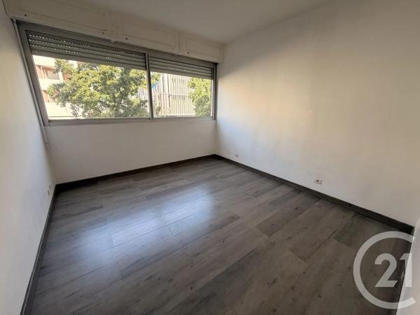 Appartement F3 à vendre  3 pièces - 74 m 2   ALES  - 30