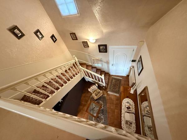 MAISON RIVE GAUCHE PORT VANNES. Maison familiale de 133 m² sur un terrain de 520 m² avec vue partielle sur les mâts des voiliers