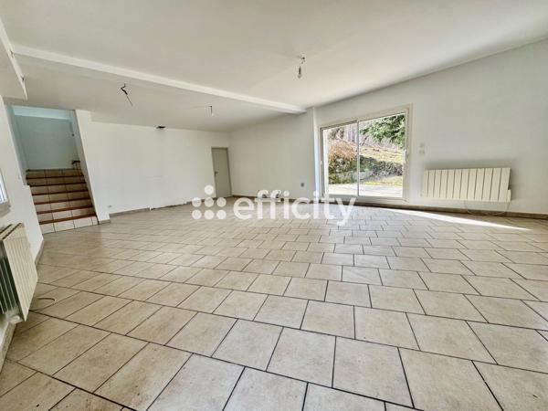 Maison 5 pièces - 178 m² Exclusivité efficity