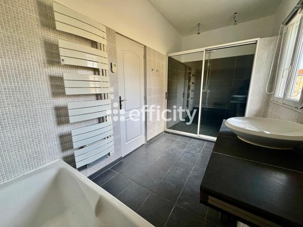 Maison 5 pièces - 178 m² Exclusivité efficity